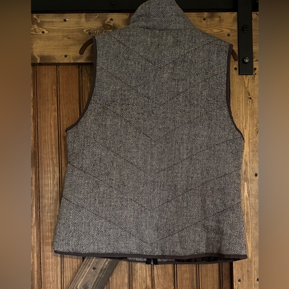 Staccato Brown Vest - Picture 2 of 3